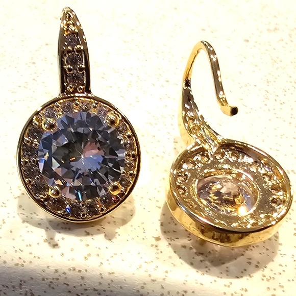 💛HP💛Swarovski 2 CT Crystal Halo Earrings - Picture 3 of 6